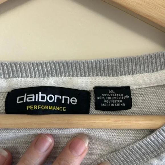 Claiborne Light layering sweater - Picture 3 of 3